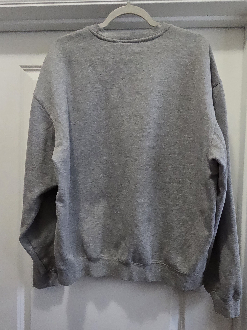 Stoney Clover Lane Collegiate Crest Crewneck Sweatshirt Grey L/XL Oversized - Picture 3 of 6